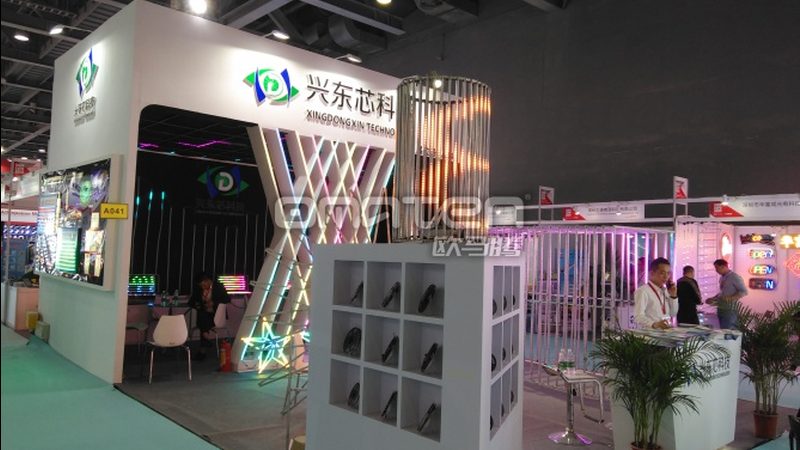 喷绘材质的透光率，远比你想象的更重要